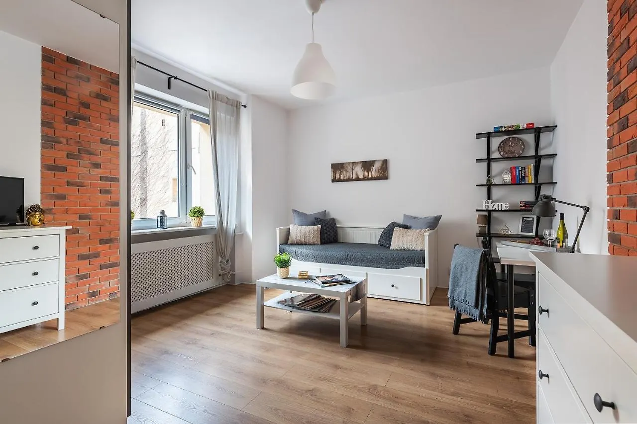Apartment Marszalkowska 83 - Bezplatny Parking - Free Parking - W Pelni Wyposazona Kuchnia - 500M Do Dworca Centralnego - Okna Od Strony Dziedzinca - Wifi - Smart Tv Warsaw